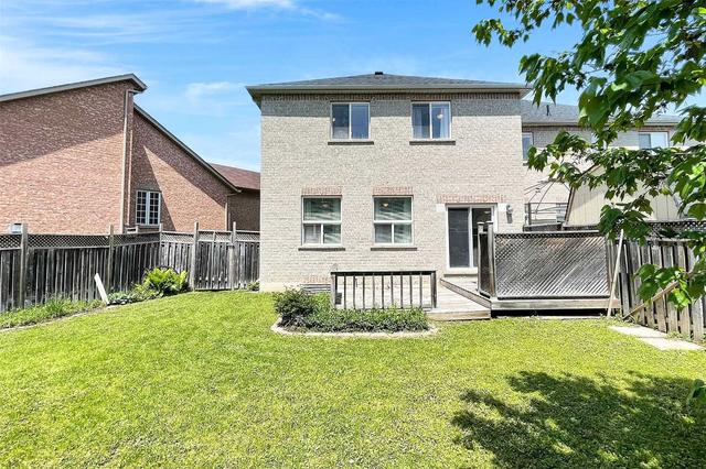 25 Dreamcrest Crt, House semidetached with 3 bedrooms, 3 bathrooms and 3 parking in Whitby ON | Image 29
