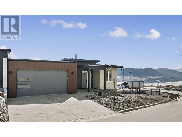 11 - 7735 Okanagan Hills Boulevard, House attached with 3 bedrooms, 3 bathrooms and 4 parking in Vernon BC | Image 2