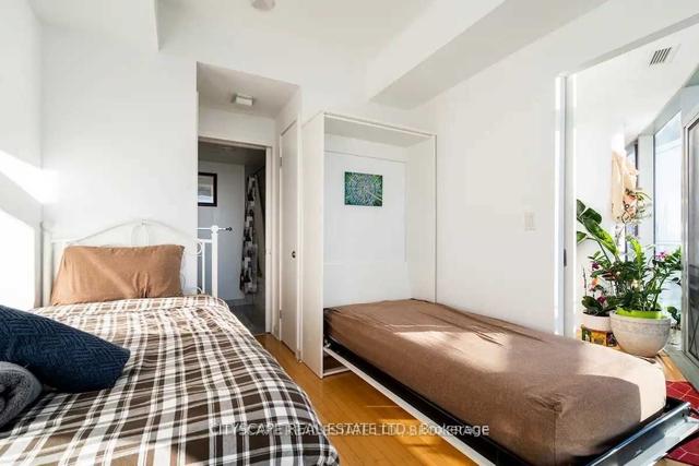 5602 - 12 York St, Condo with 2 bedrooms, 2 bathrooms and 1 parking in Toronto ON | Image 27