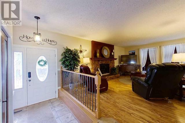 908 14 Avenue Se, House detached with 4 bedrooms, 2 bathrooms and 5 parking in Slave Lake AB | Image 11