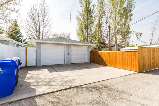 523 20 Street S, House detached with 4 bedrooms, 2 bathrooms and 6 parking in Lethbridge AB | Image 31