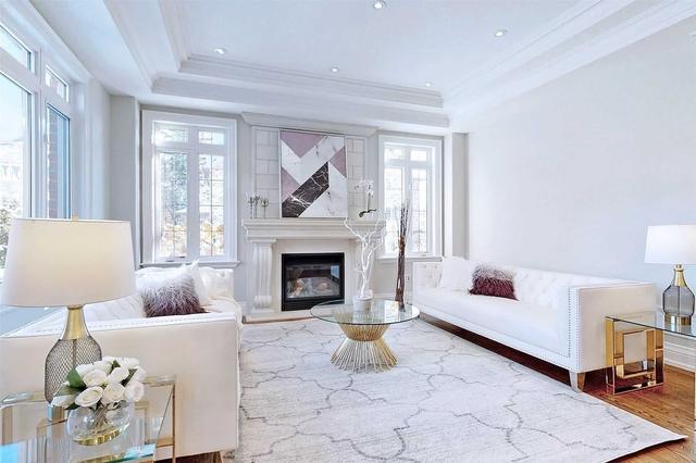 2 Geranium Crt, House detached with 5 bedrooms, 7 bathrooms and 9 parking in Toronto ON | Image 36