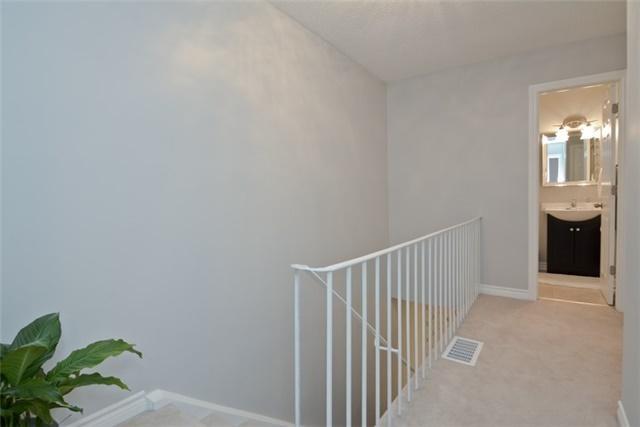 unit#20 - 960 Glen St, Townhouse with 3 bedrooms, 1 bathrooms and 1 parking in Oshawa ON | Image 10