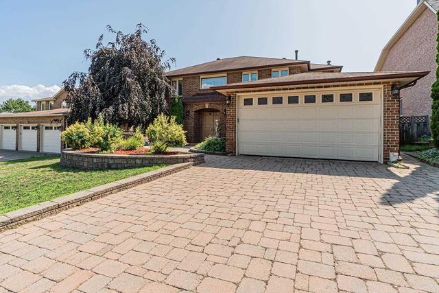 4 Chalmers Crt, House detached with 5 bedrooms, 4 bathrooms and 2 parking in Brampton ON | Image 1