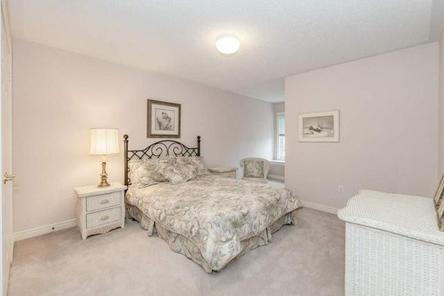 4138 Stonebridge Cres, Townhouse with 3 bedrooms, 3 bathrooms and 4 parking in Burlington ON | Image 7