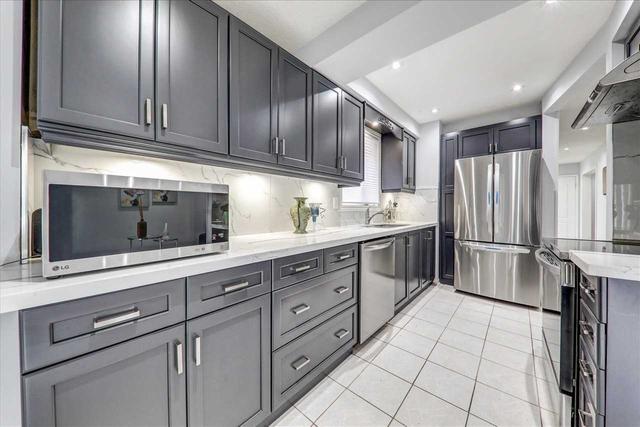 6 Tipton Cres, House detached with 3 bedrooms, 3 bathrooms and 4.5 parking in Ajax ON | Image 9