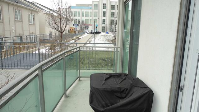 1d - 8 Rosebank Dr, Condo with 1 bedrooms, 1 bathrooms and 1 parking in Toronto ON | Image 4