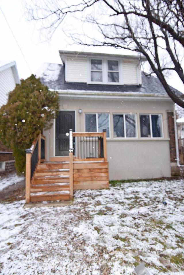 150 Briscoe St E, House detached with 3 bedrooms, 2 bathrooms and 4 parking in London ON | Image 1