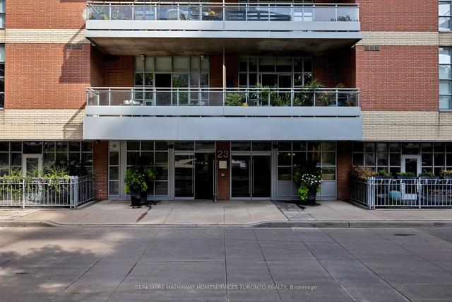 804 - 23 Brant St, Condo with 2 bedrooms, 2 bathrooms and 1 parking in Toronto ON | Image 11