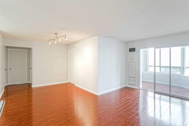 1213 - 135 Hillcrest Ave, Condo with 2 bedrooms, 2 bathrooms and 1 parking in Mississauga ON | Image 25