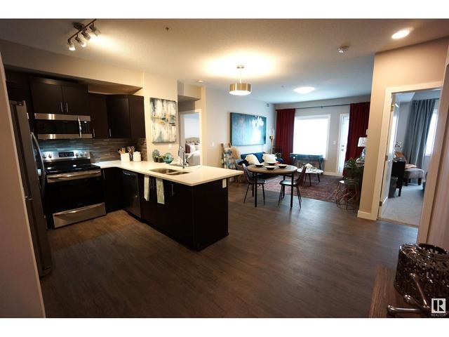 124 - 560 Griesbach Pr Nw, Condo with 2 bedrooms, 2 bathrooms and null parking in Edmonton AB | Image 5