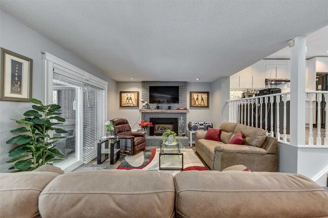 213 Little Ave, House detached with 3 bedrooms, 2 bathrooms and 6 parking in Barrie ON | Image 5