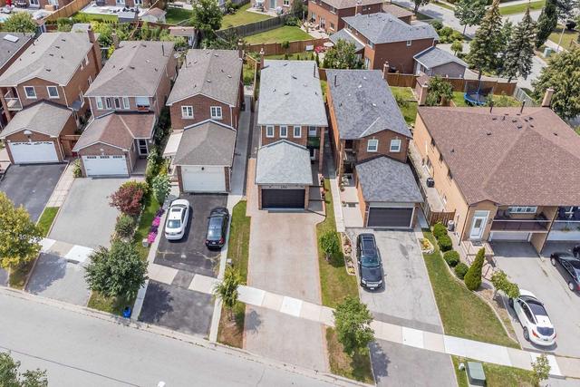 208 Tall Grass Tr, House detached with 4 bedrooms, 4 bathrooms and 6 parking in Vaughan ON | Image 12