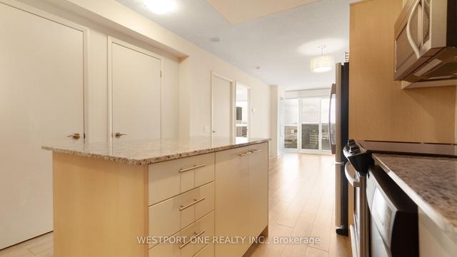 808 - 5 Valhalla Inn Rd, Condo with 1 bedrooms, 1 bathrooms and 1 parking in Toronto ON | Image 34