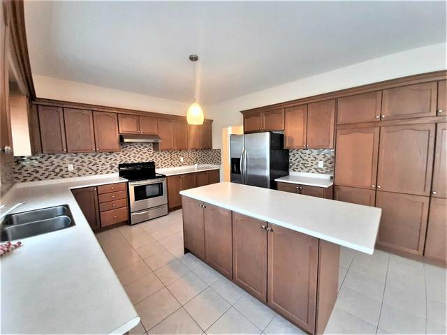 (main) - 11 Daleridge Cres, House detached with 4 bedrooms, 5 bathrooms and 2 parking in Brampton ON | Image 14