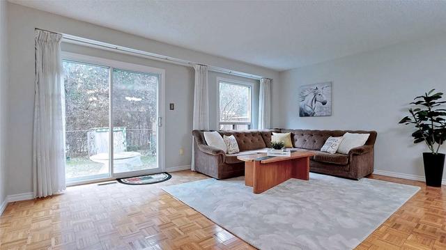9 Steeves Crt, House detached with 3 bedrooms, 2 bathrooms and 3 parking in Vaughan ON | Image 39