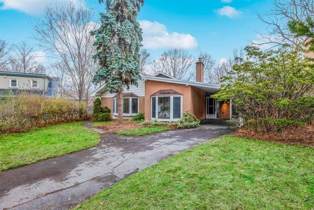 31 Ashgrove Pl, House detached with 3 bedrooms, 2 bathrooms and 3 parking in Toronto ON | Image 22