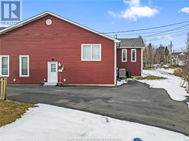 27 - 29 Darla Crt, House detached with 6 bedrooms, 3 bathrooms and null parking in Moncton NB | Image 2