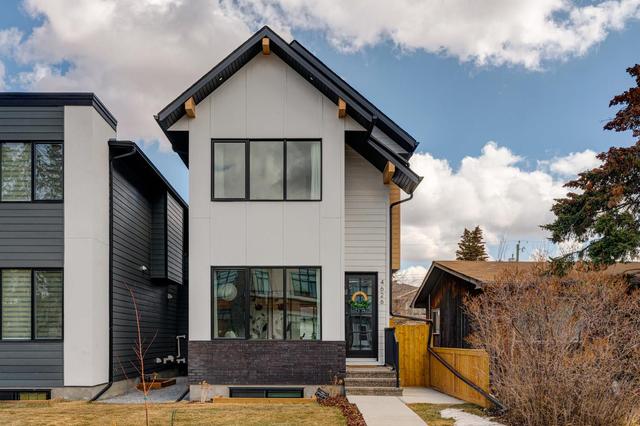 4626 82 Street Nw, House detached with 4 bedrooms, 3 bathrooms and 2 parking in Calgary AB | Image 1