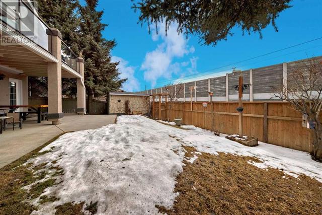 56 Mckenzie Lake Crescent Se, House detached with 5 bedrooms, 3 bathrooms and 8 parking in Calgary AB | Image 39