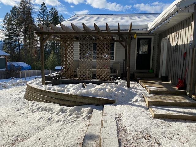 4616 Marrello Road, House detached with 5 bedrooms, 2 bathrooms and null parking in Central Kootenay E BC | Image 17