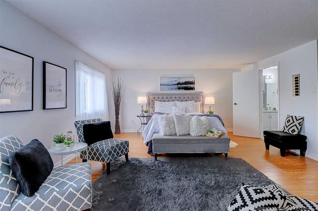 104 Bellefontaine St, House attached with 3 bedrooms, 3 bathrooms and 3 parking in Toronto ON | Image 8