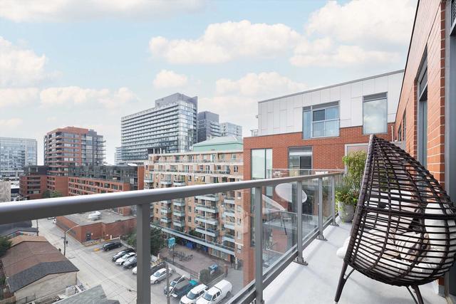 703 - 106 Dovercourt Rd, Condo with 1 bedrooms, 1 bathrooms and 1 parking in Toronto ON | Image 4