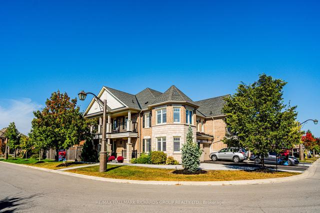 10 Andrew Green Cres, Whitchurch-Stouffville, ON, L4A0B5 | Card Image