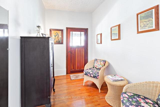 385 Manning Ave, House attached with 5 bedrooms, 2 bathrooms and 3 parking in Toronto ON | Image 10