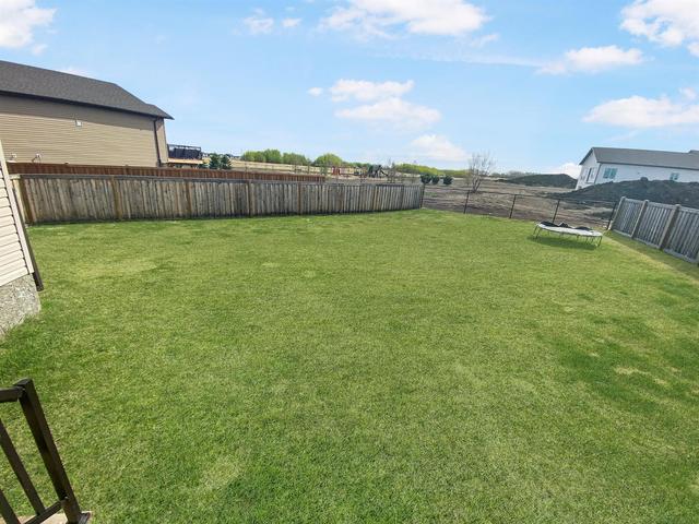 9001 80a Avenue, House detached with 5 bedrooms, 3 bathrooms and 4 parking in Grande Prairie AB | Image 23