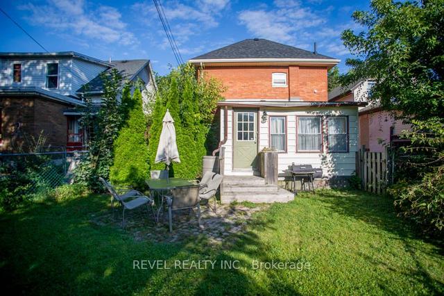 113 Eagle Ave, House detached with 4 bedrooms, 2 bathrooms and 2 parking in Brantford ON | Image 20