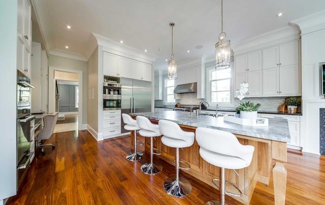 113 Mildenhall Rd, House detached with 5 bedrooms, 7 bathrooms and 13 parking in Toronto ON | Image 14