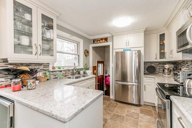 372 13th Line, House detached with 3 bedrooms, 1 bathrooms and 8 parking in Innisfil ON | Image 3