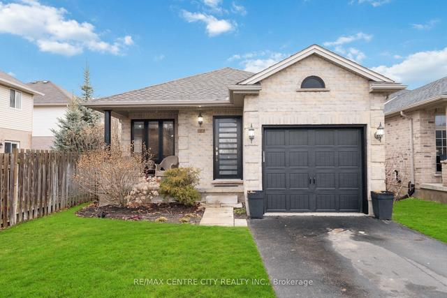 956 Bitterbush Cres, House detached with 2 bedrooms, 2 bathrooms and 3 parking in London ON | Image 12