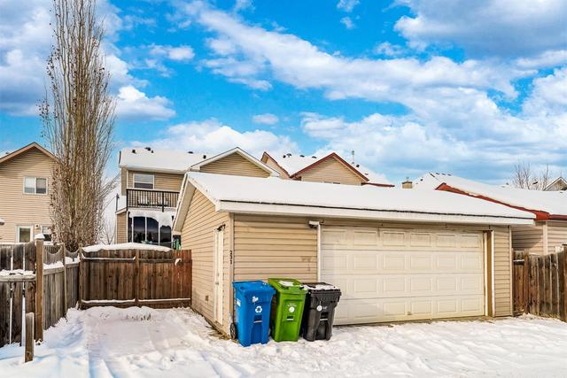 231 Elgin Way Se, House detached with 4 bedrooms, 3 bathrooms and 2 parking in Calgary AB | Image 34