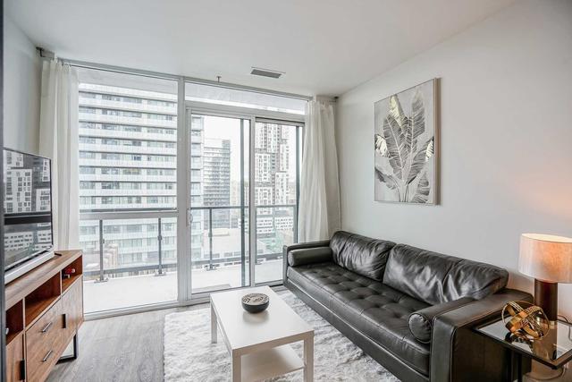 1910 - 87 Peter St, Condo with 1 bedrooms, 1 bathrooms and 1 parking in Toronto ON | Image 4