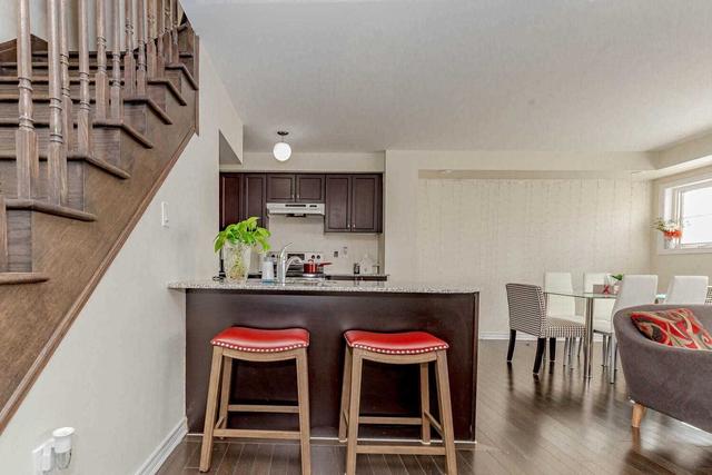 200 Veterans Dr, Townhouse with 3 bedrooms, 3 bathrooms and 2 parking in Brampton ON | Image 4
