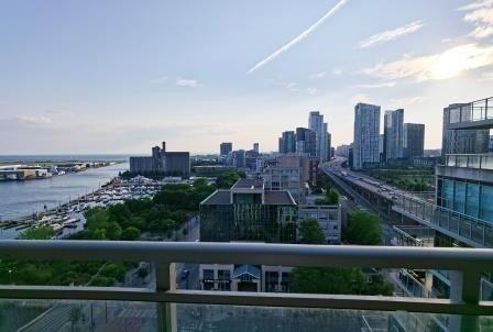 lph 10 - 410 Queens Quay West Blvd, Condo with 2 bedrooms, 2 bathrooms and 1 parking in Toronto ON | Image 19