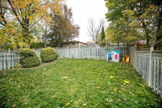 29 Marblehead Cres, House semidetached with 3 bedrooms, 2 bathrooms and 2 parking in Brampton ON | Image 18