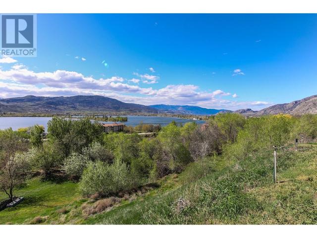 4004 39th Street, House detached with 2 bedrooms, 2 bathrooms and 3 parking in Okanagan Similkameen A BC | Image 41