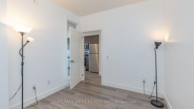 714 - 1 Wellington St, Condo with 2 bedrooms, 2 bathrooms and 1 parking in Brantford ON | Image 3