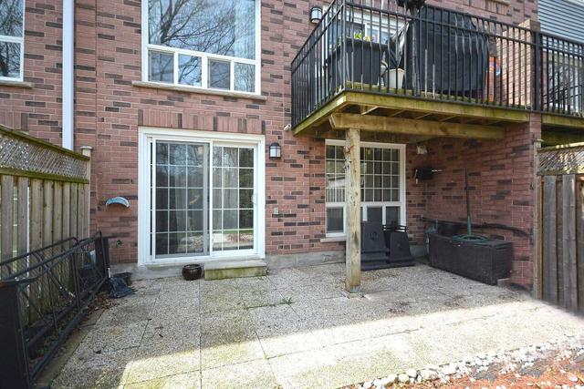 36 Lancewood Cres, Townhouse with 3 bedrooms, 3 bathrooms and 2 parking in Brampton ON | Image 33