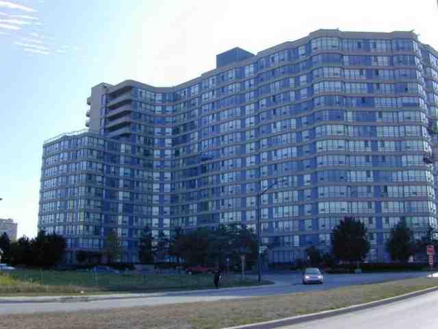 416 - 250 Webb Dr, Condo with 2 bedrooms, 2 bathrooms and 1 parking in Mississauga ON | Image 1