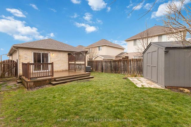 956 Bitterbush Cres, House detached with 2 bedrooms, 2 bathrooms and 3 parking in London ON | Image 31