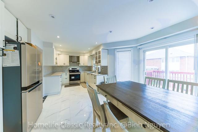 5202 Buttermill Crt W, House detached with 4 bedrooms, 4 bathrooms and 6 parking in Mississauga ON | Image 5