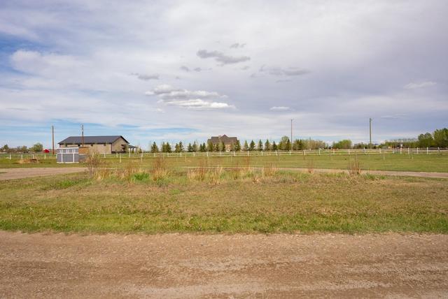 211004 Twp Rd 8 5, House detached with 5 bedrooms, 3 bathrooms and 4 parking in Lethbridge County AB | Image 3