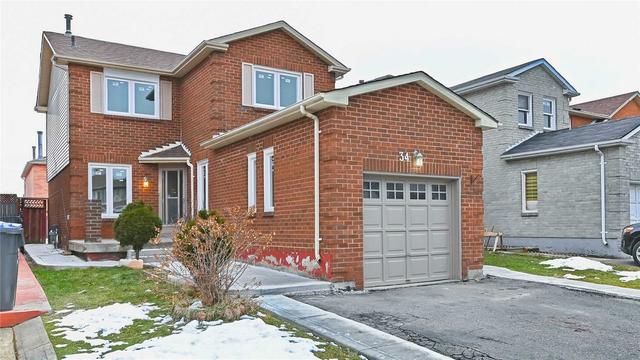 34 Woodside Crt, House detached with 3 bedrooms, 4 bathrooms and 3 parking in Brampton ON | Image 1