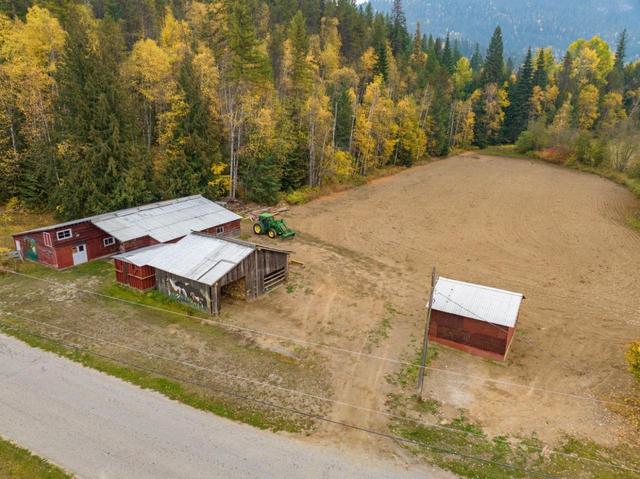 120 Rosebud Lake Road, House detached with 2 bedrooms, 1 bathrooms and null parking in Central Kootenay G BC | Image 12