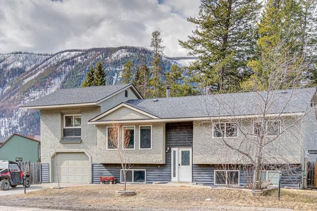 1335 Cypress Drive, House detached with 6 bedrooms, 3 bathrooms and null parking in Sparwood BC | Image 57
