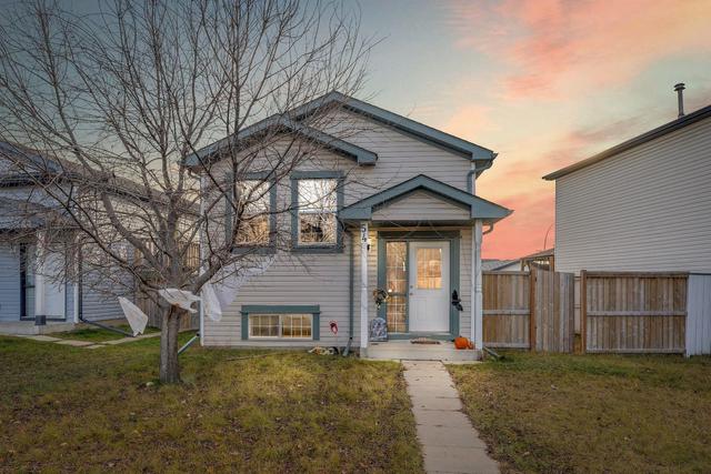 54 Martinvalley Way Ne, House detached with 4 bedrooms, 3 bathrooms and 2 parking in Calgary AB | Image 1